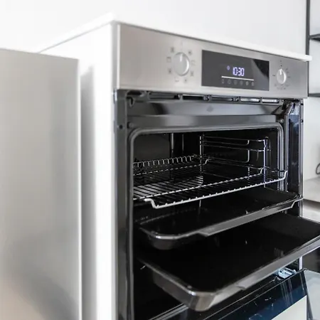 Apartment Mit Vier Einzelboxspringbetten - Netflix