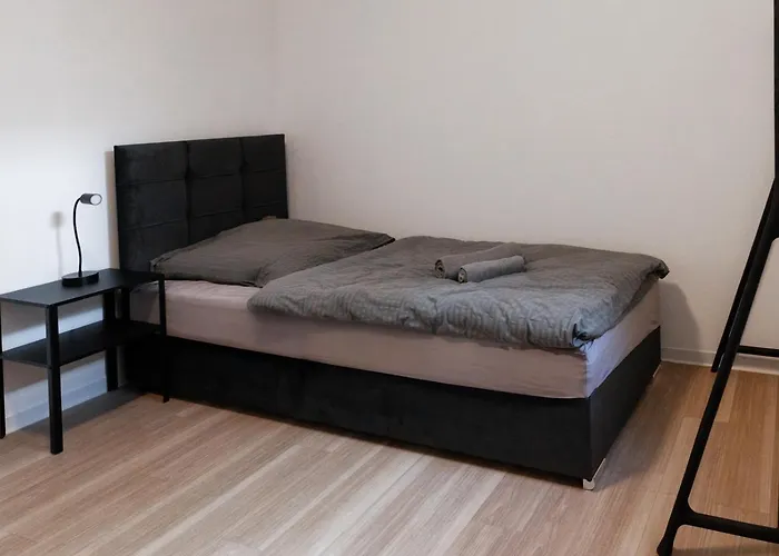 Mit Vier Einzelboxspringbetten - Netflix غوخ